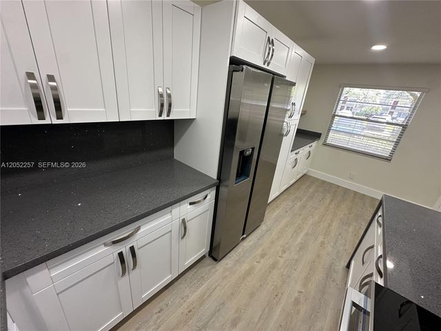 13255 SW 7th Ct 113D, Pembroke Pines, FL 33027