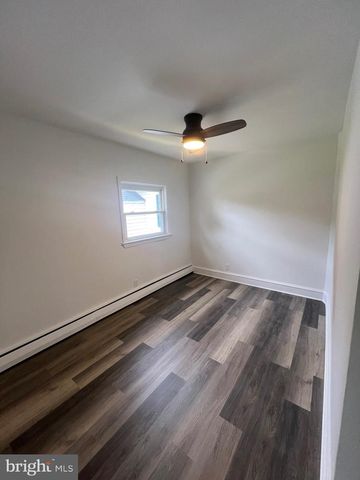 1023 LANGLEY ST, Marcus Hook, PA 19061