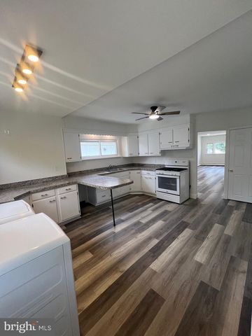 1023 LANGLEY ST, Marcus Hook, PA 19061