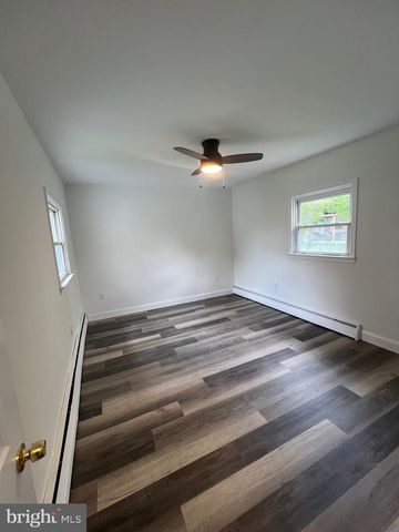 1023 LANGLEY ST, Marcus Hook, PA 19061