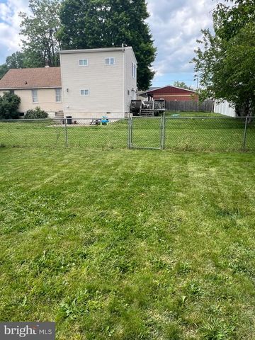 1023 LANGLEY ST, Marcus Hook, PA 19061