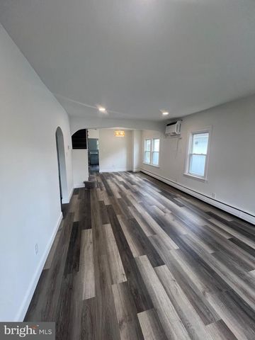 1023 LANGLEY ST, Marcus Hook, PA 19061