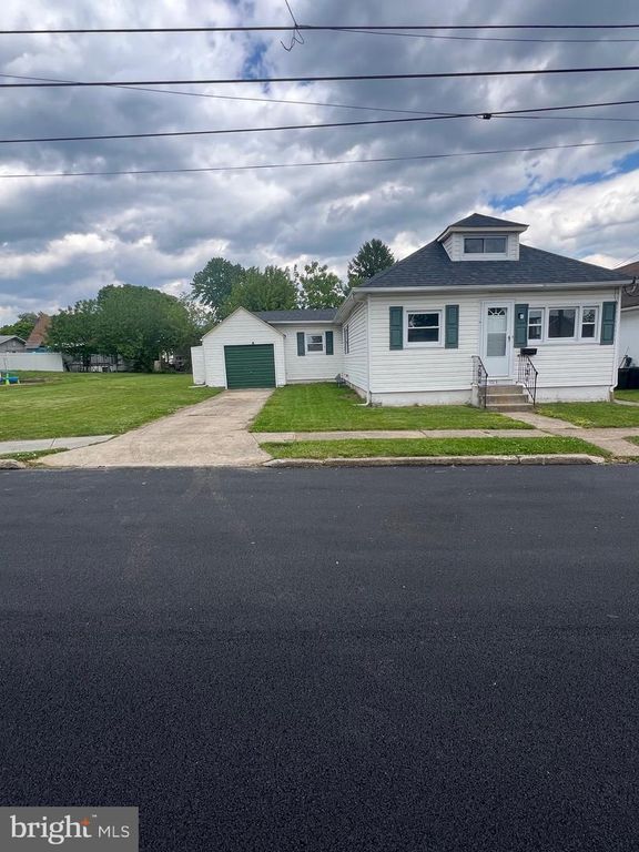1023 LANGLEY ST, Marcus Hook, PA 19061