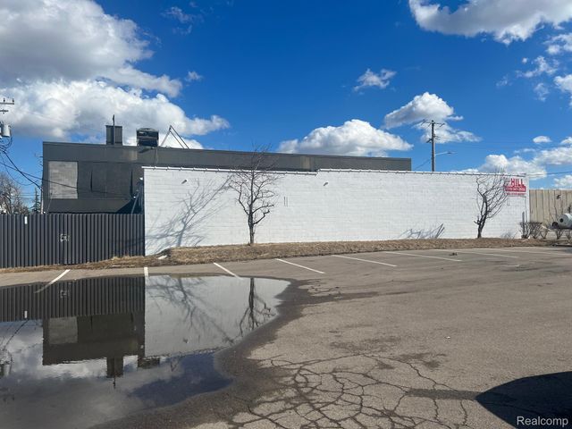 521 E 7 MILE Road, Detroit, MI 48203