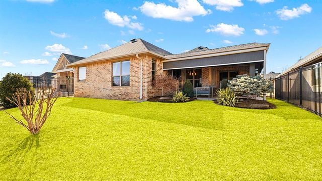 5040 Pont Neuf Road, Edmond, OK 73034