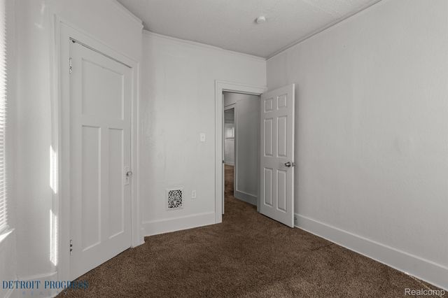 5285 Maplewood Street, Detroit, MI 48204
