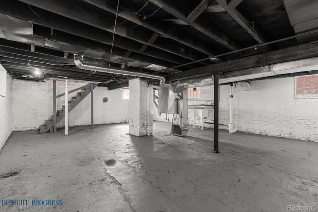 5285 Maplewood Street, Detroit, MI 48204
