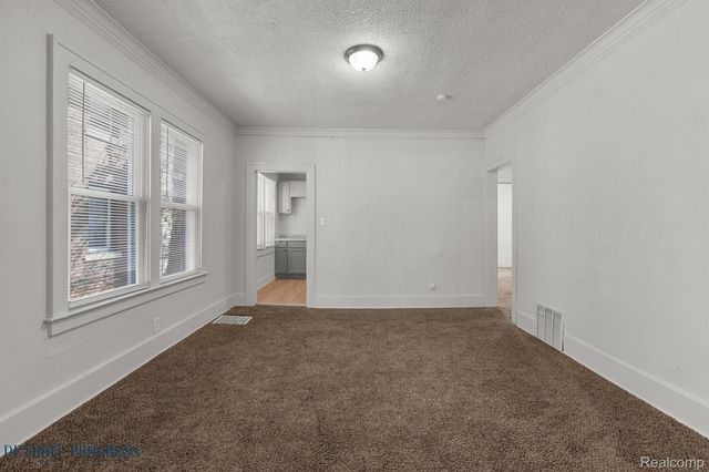 5285 Maplewood Street, Detroit, MI 48204