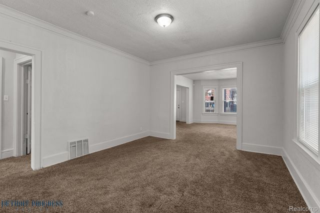 5285 Maplewood Street, Detroit, MI 48204