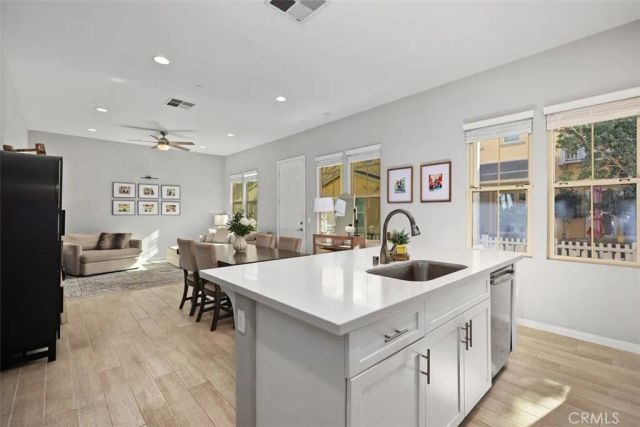 31 Promesa Avenue, Rancho Mission Viejo, CA 92694