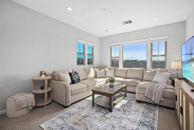 31 Promesa Avenue, Rancho Mission Viejo, CA 92694