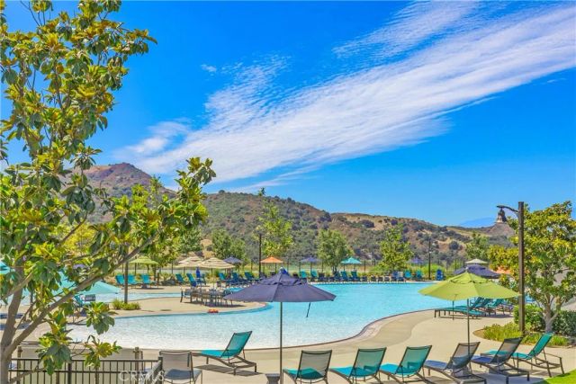 31 Promesa Avenue, Rancho Mission Viejo, CA 92694