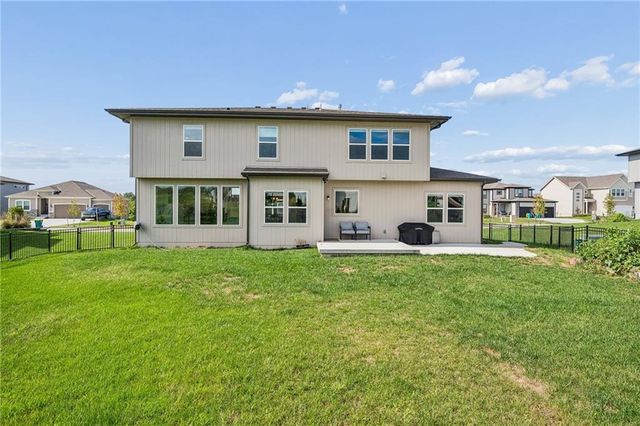 18225 Depot Street, Overland Park, KS 66013