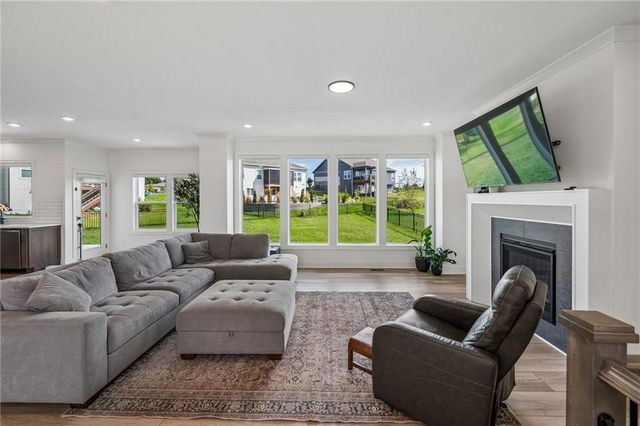 18225 Depot Street, Overland Park, KS 66013