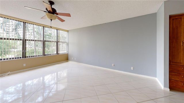 2500 PARKVIEW DR 417, Hallandale Beach, FL 33009