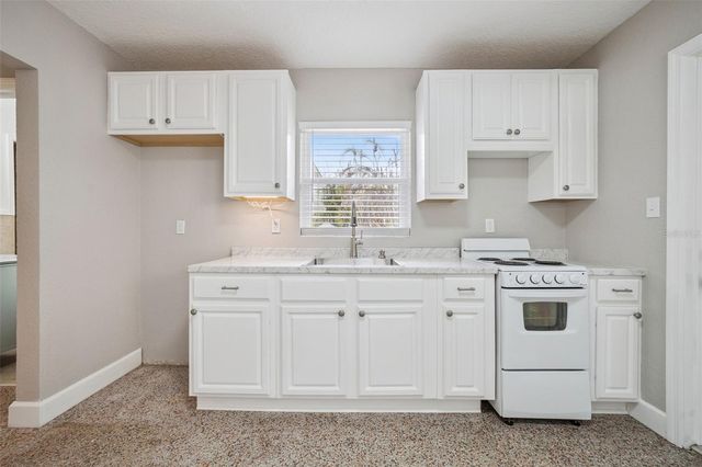 2513 MUSSELWHITE AVENUE, Orlando, FL 32804