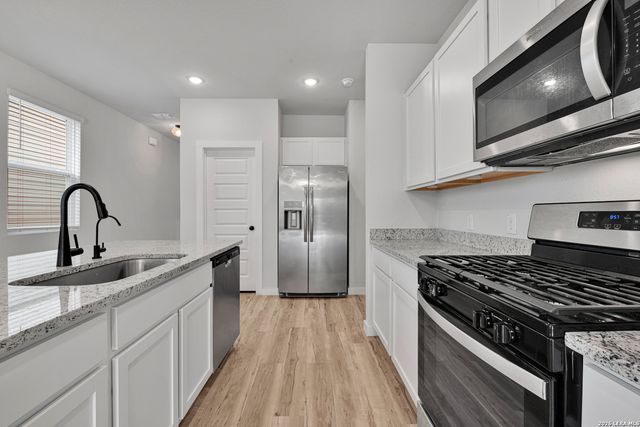 5418 Tourmaline Loop, San Antonio, TX 78222