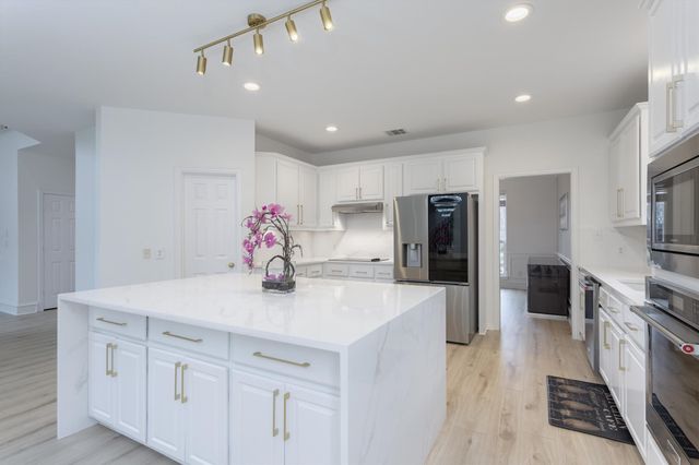 7800 Brushfield Drive, Plano, TX 75025