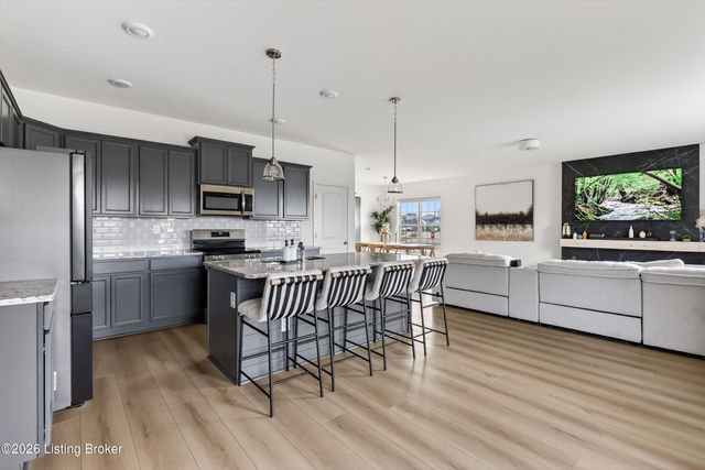 11946 Cascade Falls Trail, Louisville, KY 40229