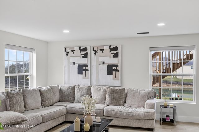 11946 Cascade Falls Trail, Louisville, KY 40229