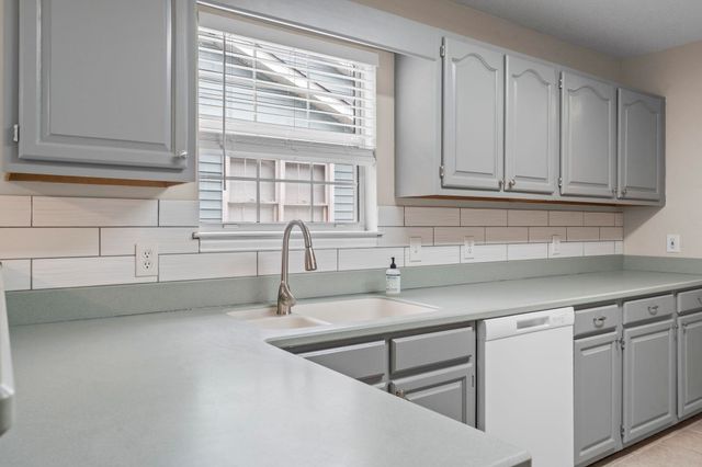 9607 Kings Grant Dr., Murrells Inlet, SC 29576