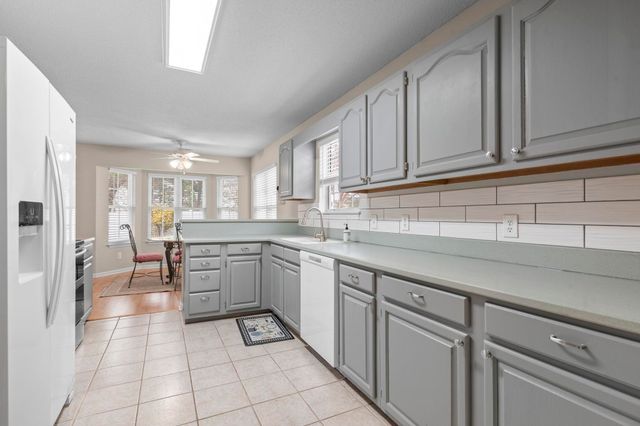 9607 Kings Grant Dr., Murrells Inlet, SC 29576