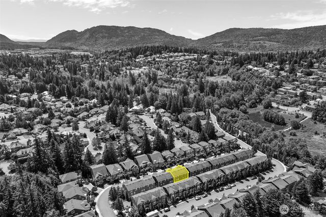 23930 SE 45th Place, Sammamish, WA 98029