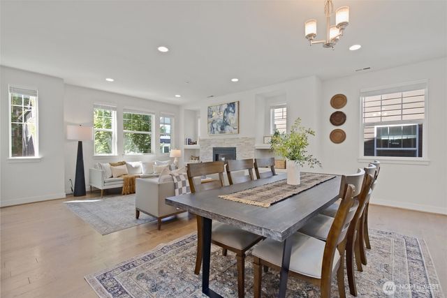 23930 SE 45th Place, Sammamish, WA 98029