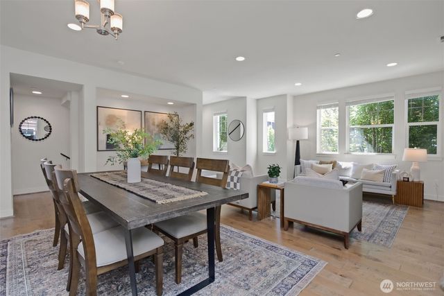 23930 SE 45th Place, Sammamish, WA 98029
