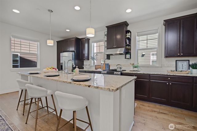 23930 SE 45th Place, Sammamish, WA 98029