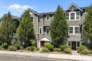 23930 SE 45th Place, Sammamish, WA 98029