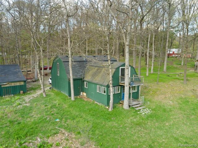 1653 Indian Garden Lane, Milford, MI 48380