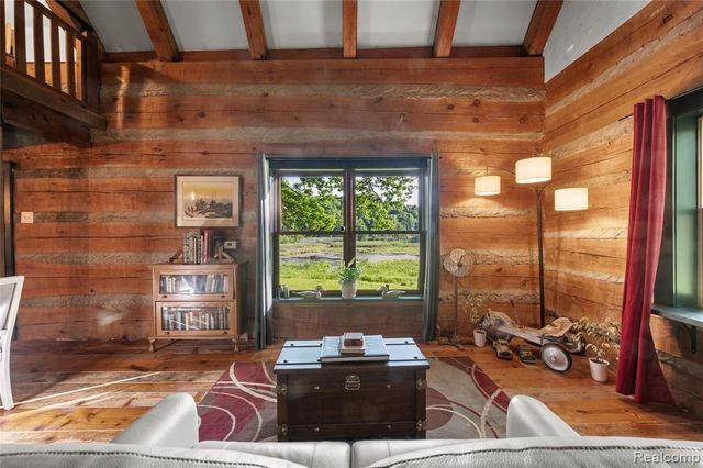 1653 Indian Garden Lane, Milford, MI 48380