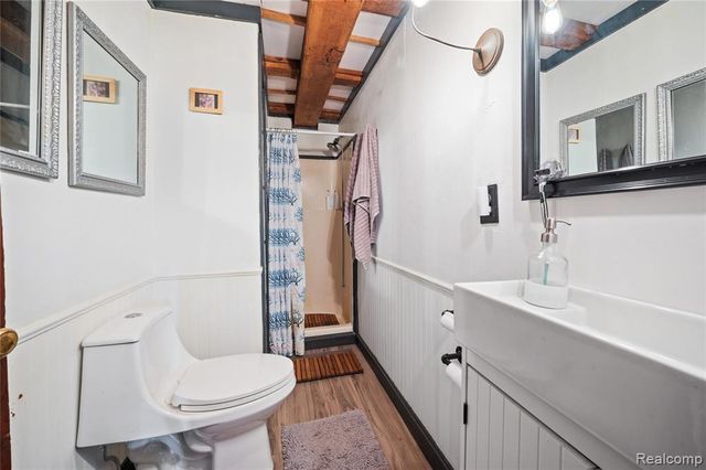 1653 Indian Garden Lane, Milford, MI 48380