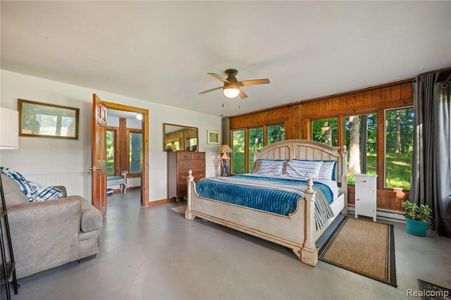 1653 Indian Garden Lane, Milford, MI 48380