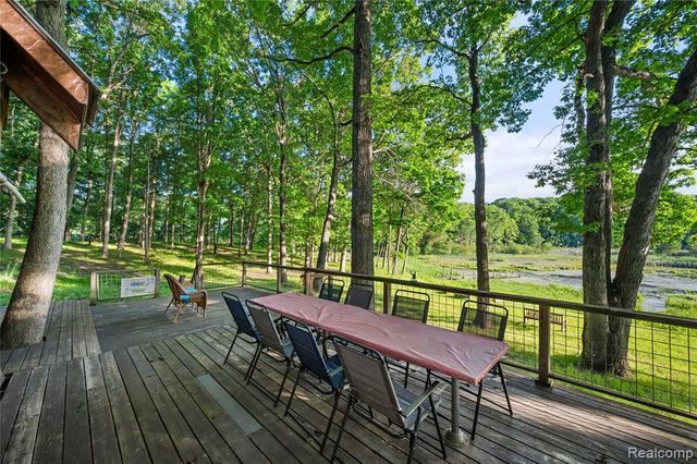 1653 Indian Garden Lane, Milford, MI 48380