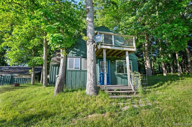 1653 Indian Garden Lane, Milford, MI 48380