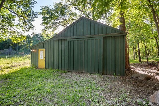 1653 Indian Garden Lane, Milford, MI 48380