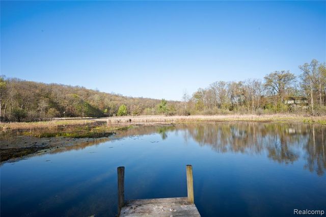 1653 Indian Garden Lane, Milford, MI 48380