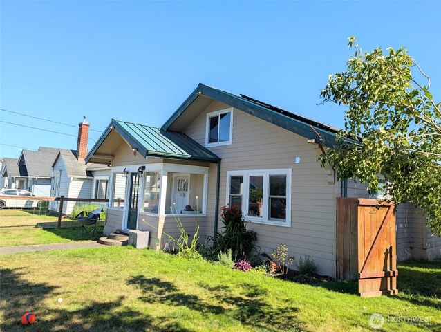 2824 Aberdeen Avenue, Hoquiam, WA 98550