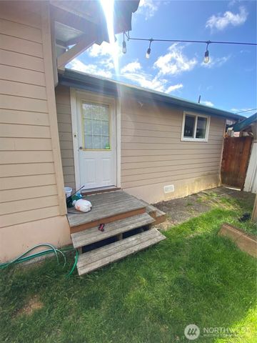 2824 Aberdeen Avenue, Hoquiam, WA 98550