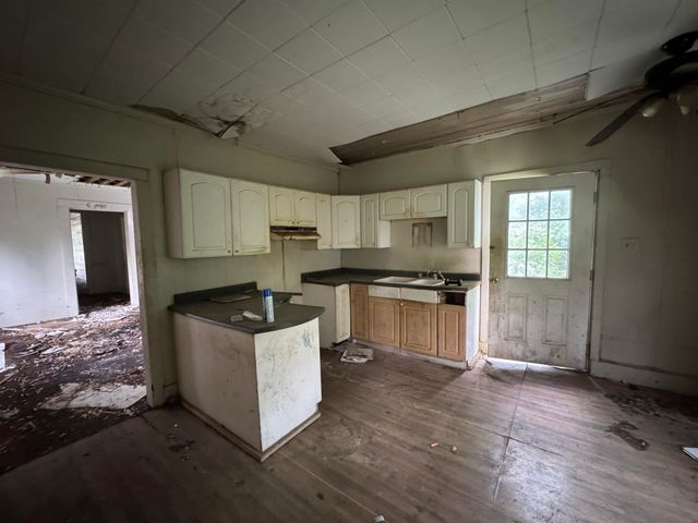 123 N Main Street, Brunson, SC 29911