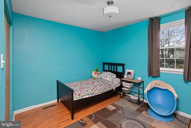 140 W 5TH ST, Palmyra, NJ 08065