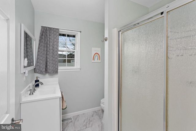 140 W 5TH ST, Palmyra, NJ 08065