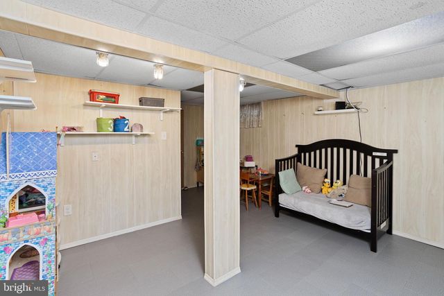 140 W 5TH ST, Palmyra, NJ 08065