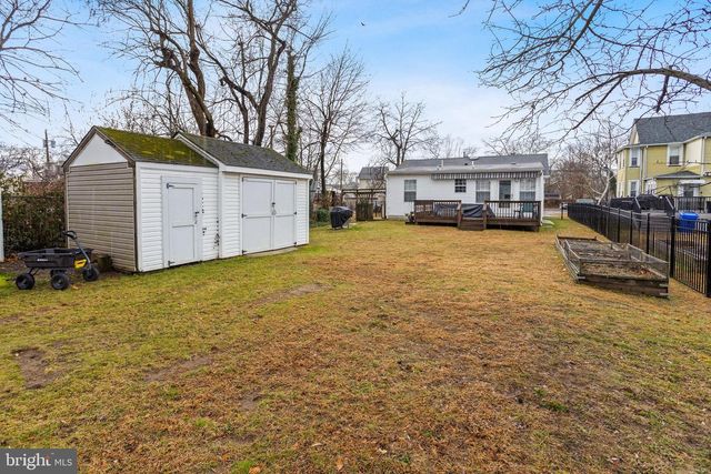 140 W 5TH ST, Palmyra, NJ 08065