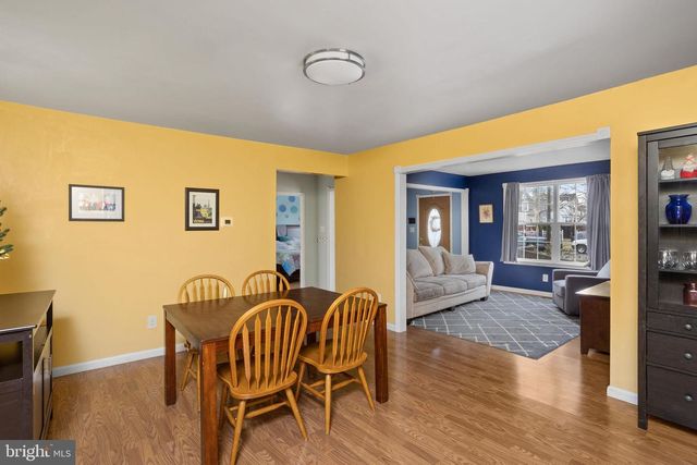 140 W 5TH ST, Palmyra, NJ 08065