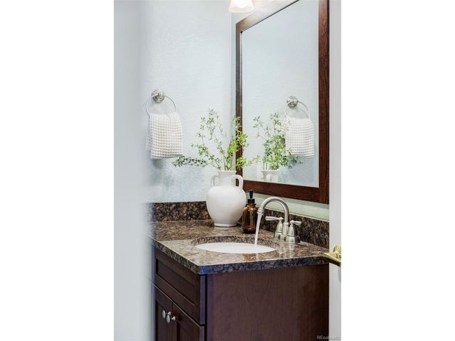 5855 Vance St 302, Arvada, CO 80003