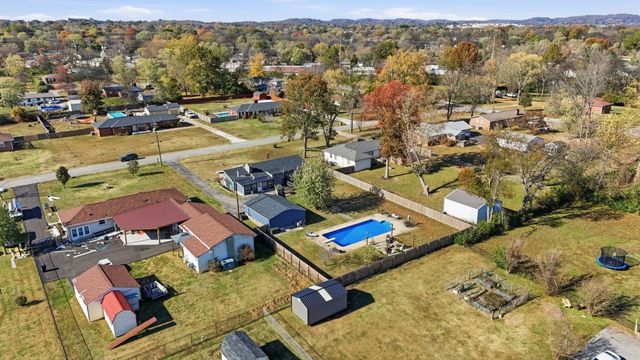 181 Clearview Cir, Hendersonville, TN 37075