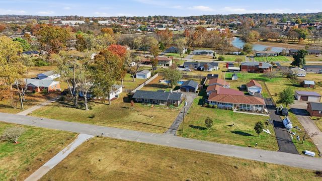 181 Clearview Cir, Hendersonville, TN 37075